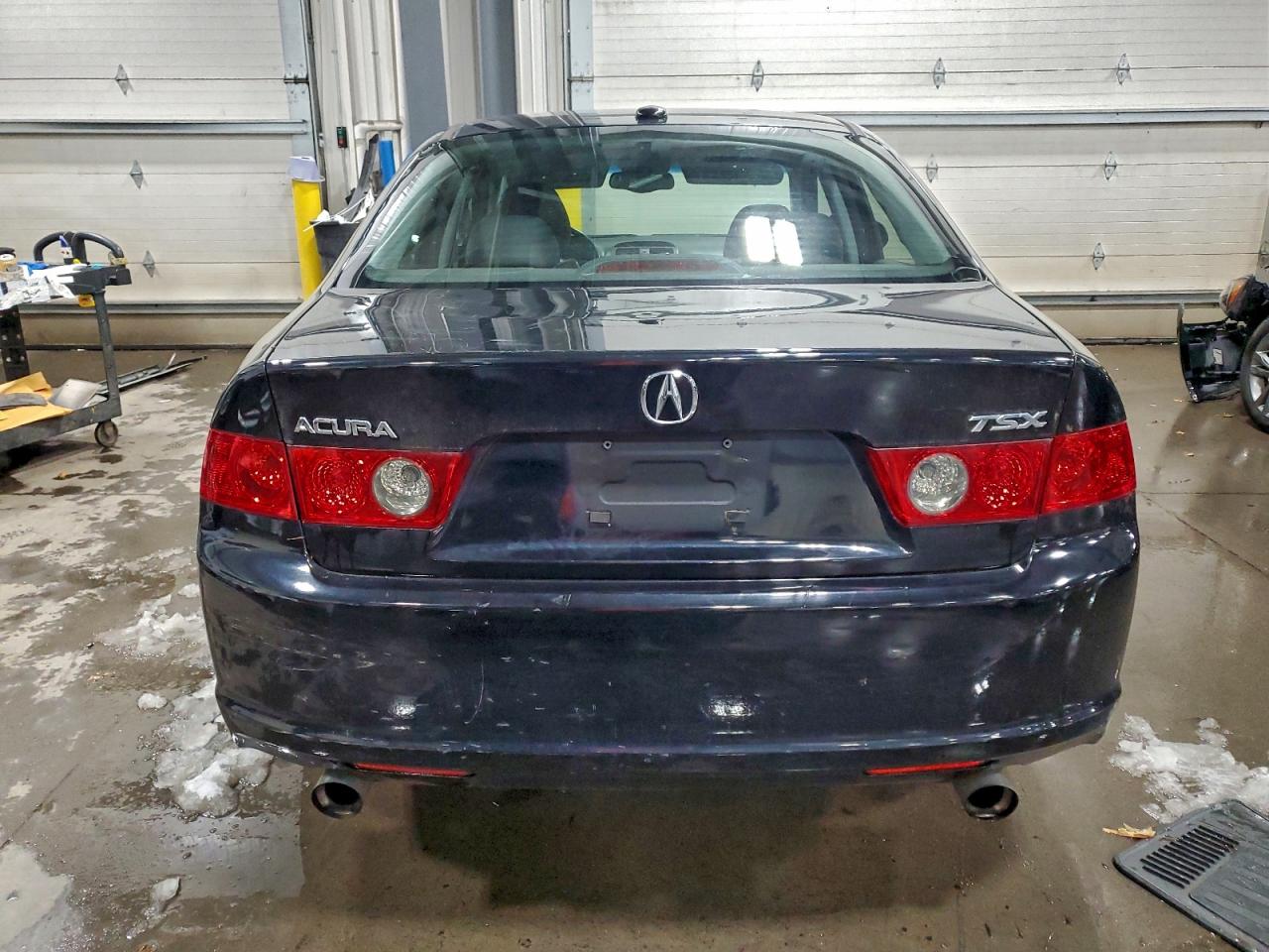 Acura TSX Image 4