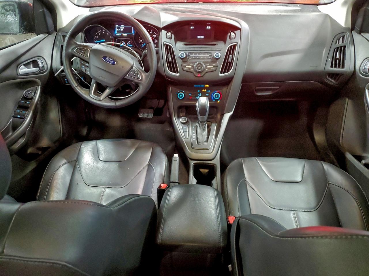 Ford Focus Se Image 8