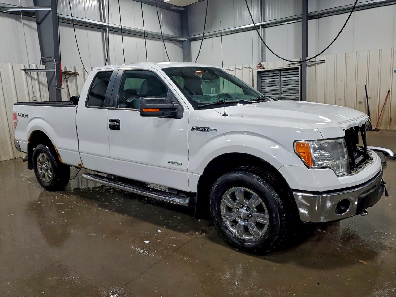Ford F-150 Super Cab Image 4