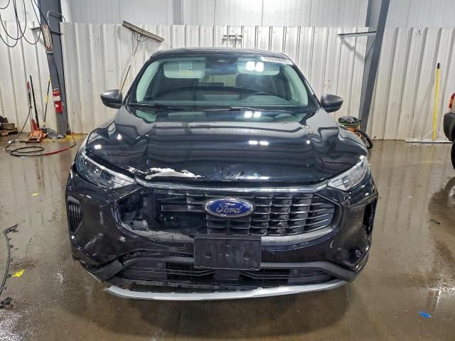 Ford Escape Active Image 9