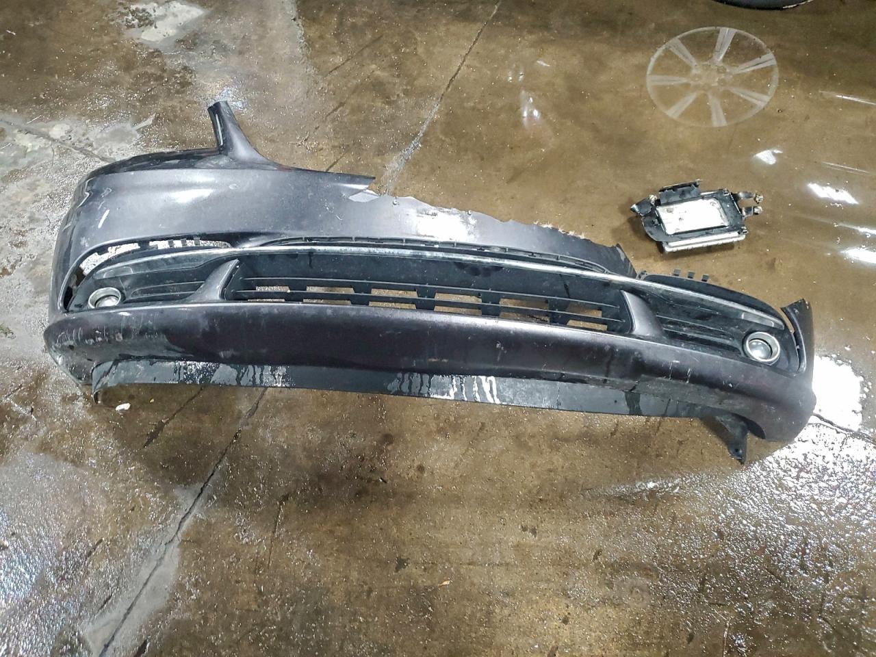 Chrysler Minivan Touring Image 11