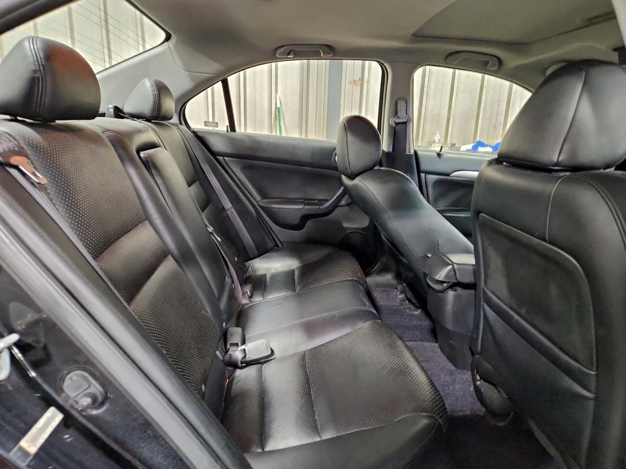 Acura TSX Image 7