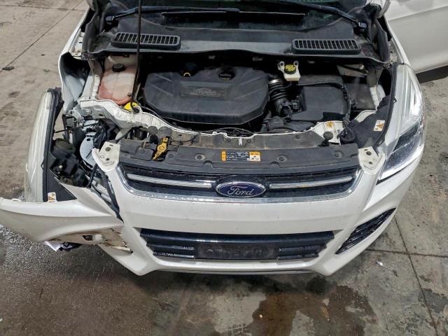 Ford Escape Titanium Image 10