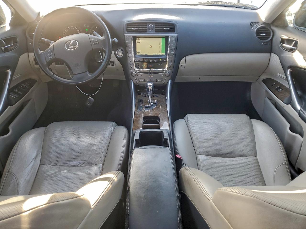 Lexus Is 250 Image 8