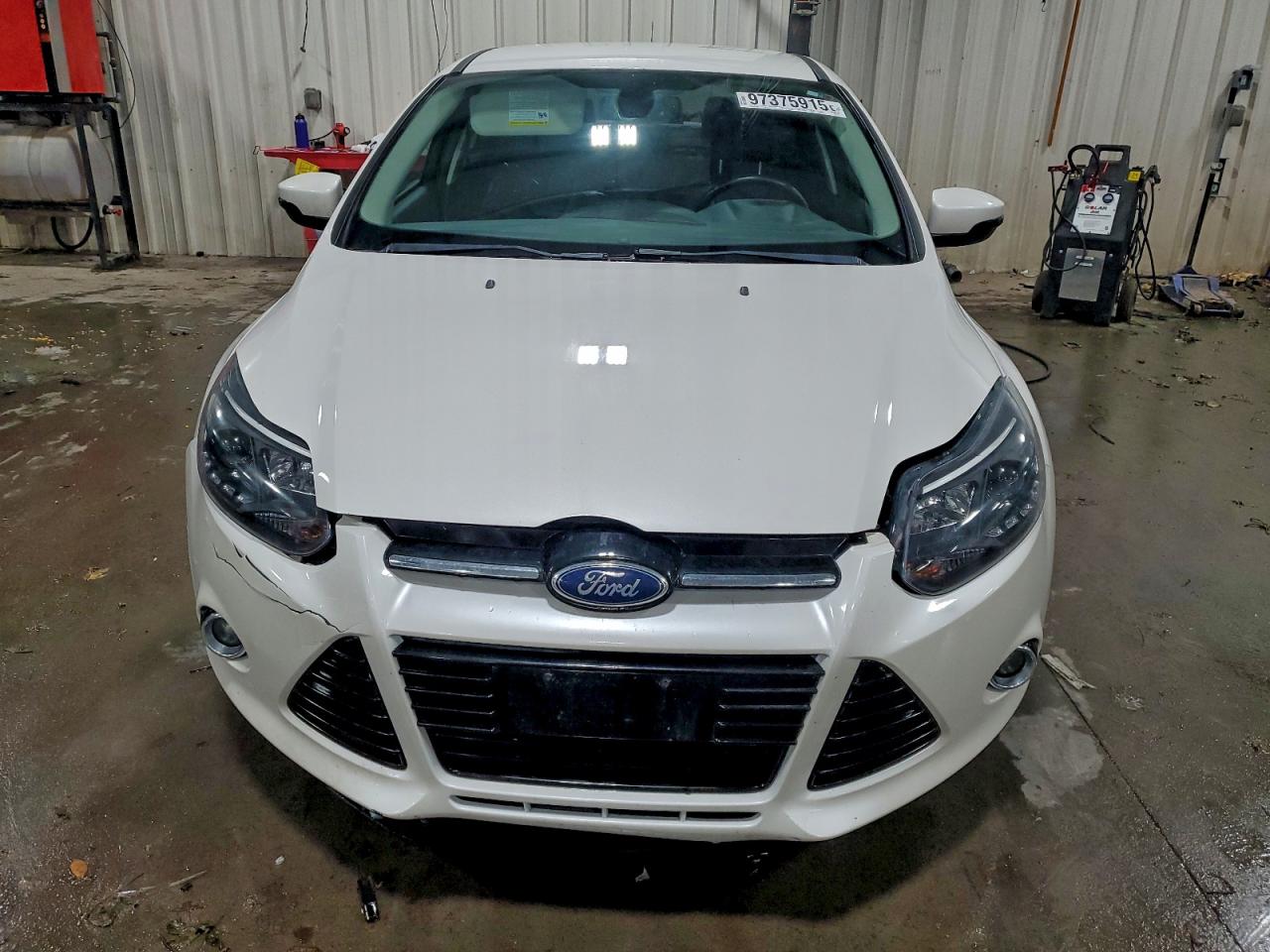 Ford Focus Titanium Image 2