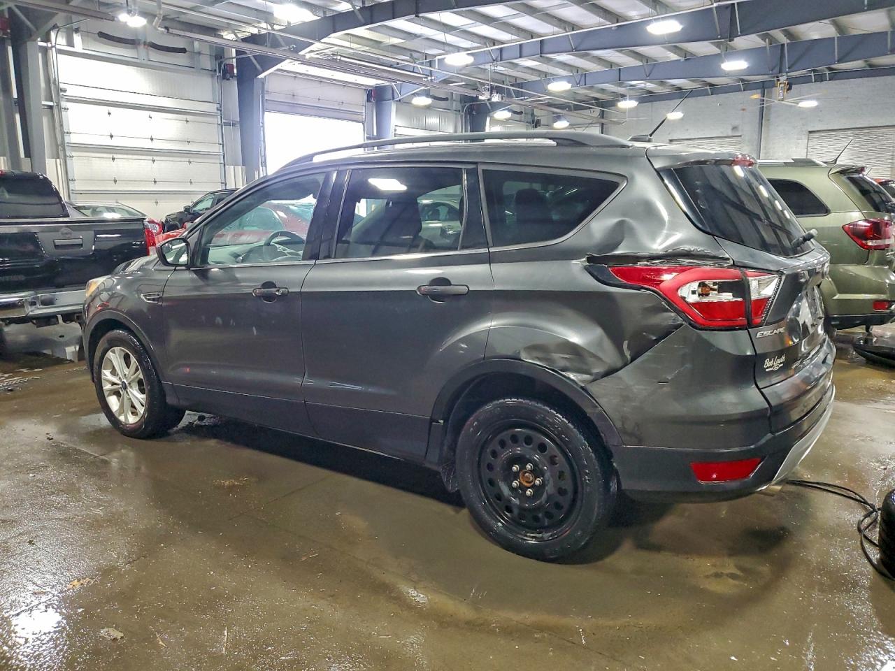 Ford Escape Se Image 2