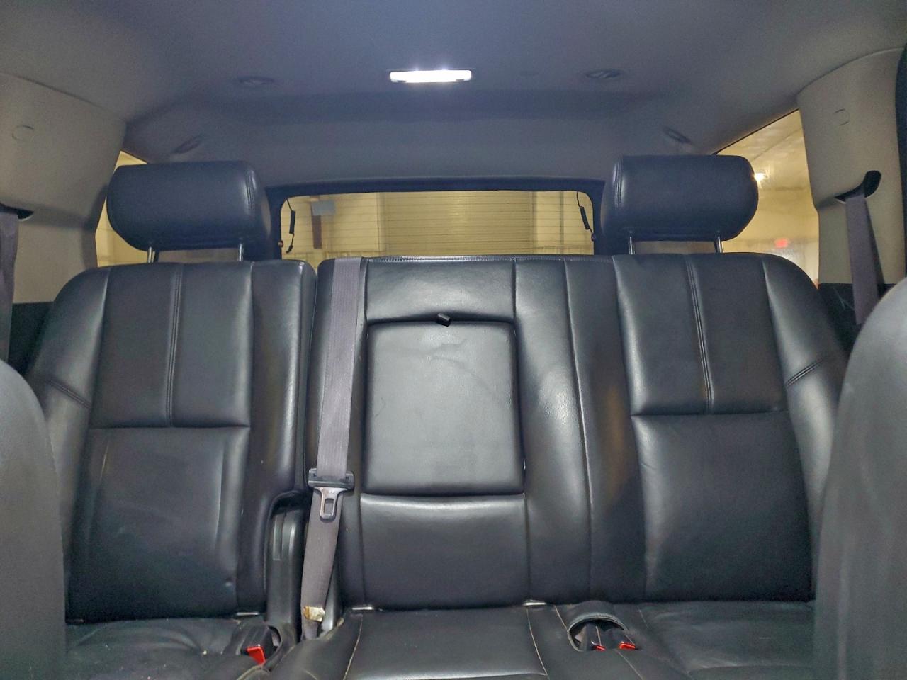 Chevrolet Tahoe K1500 Lt Image 13