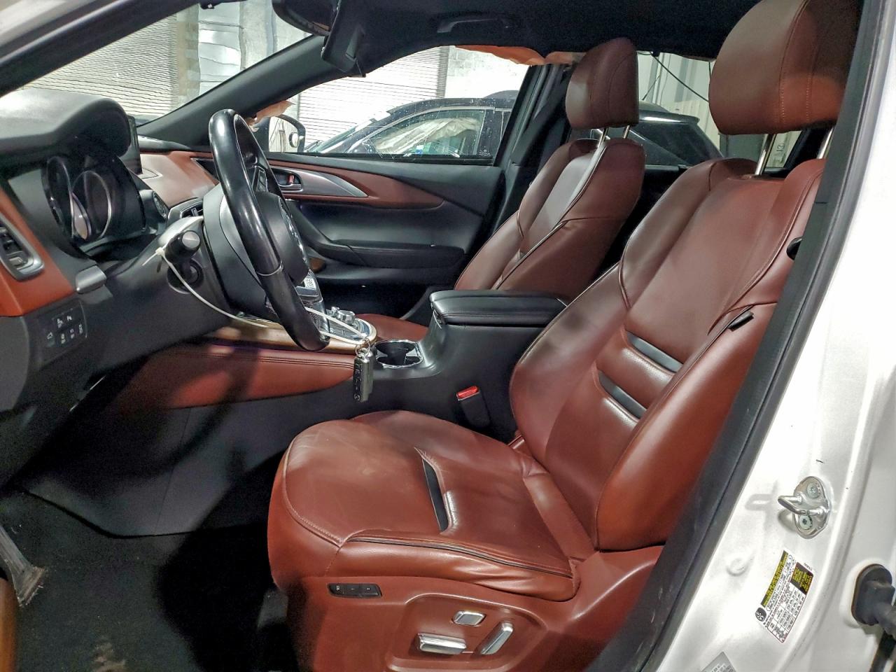 Mazda Cx Signature Image 4