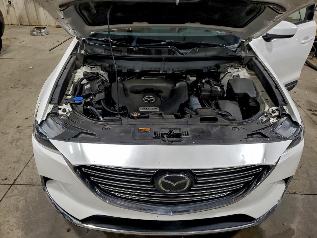 Mazda Cx Signature Image 9