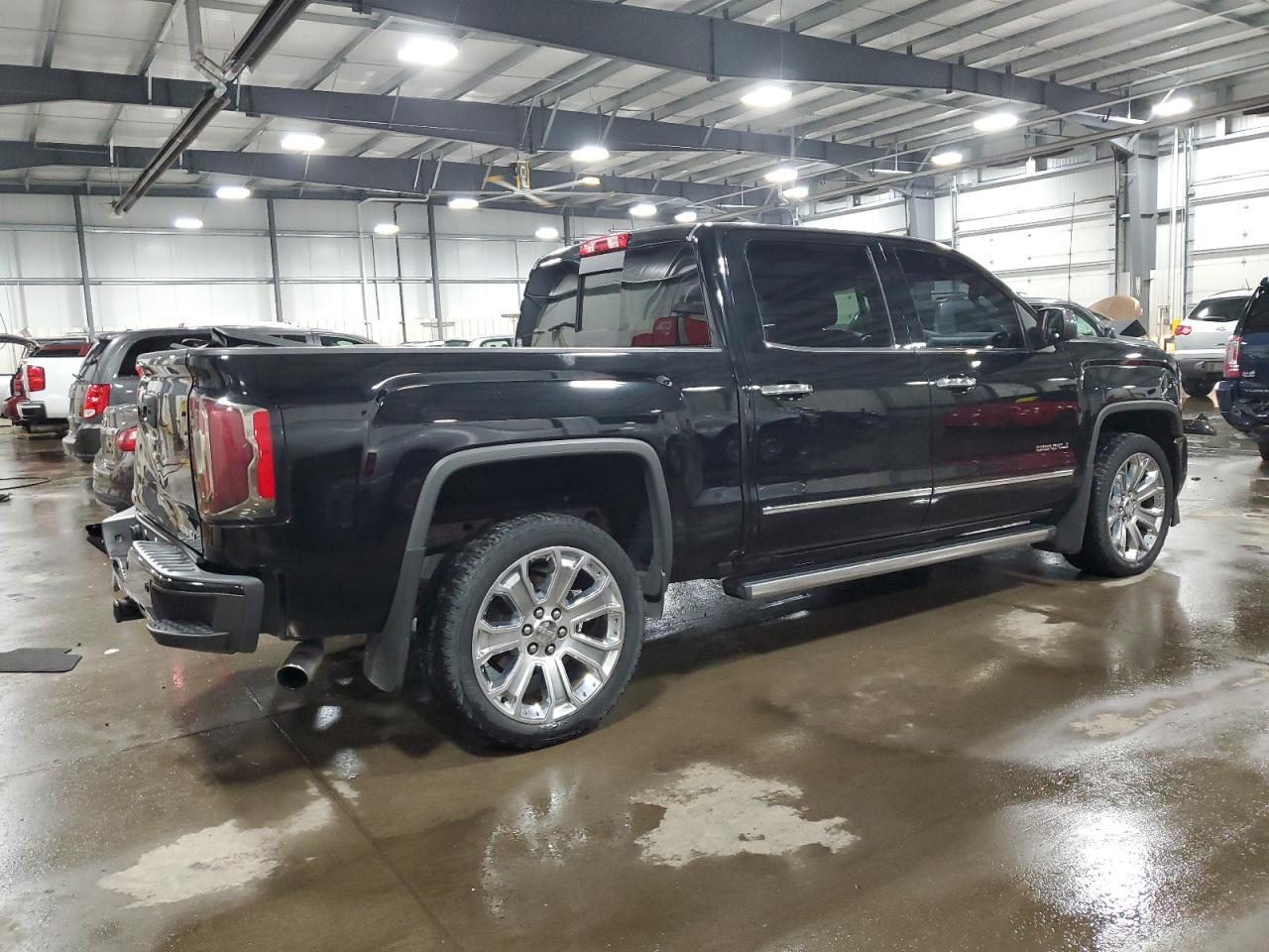 GMC Sierra K1500 Denali Image 2