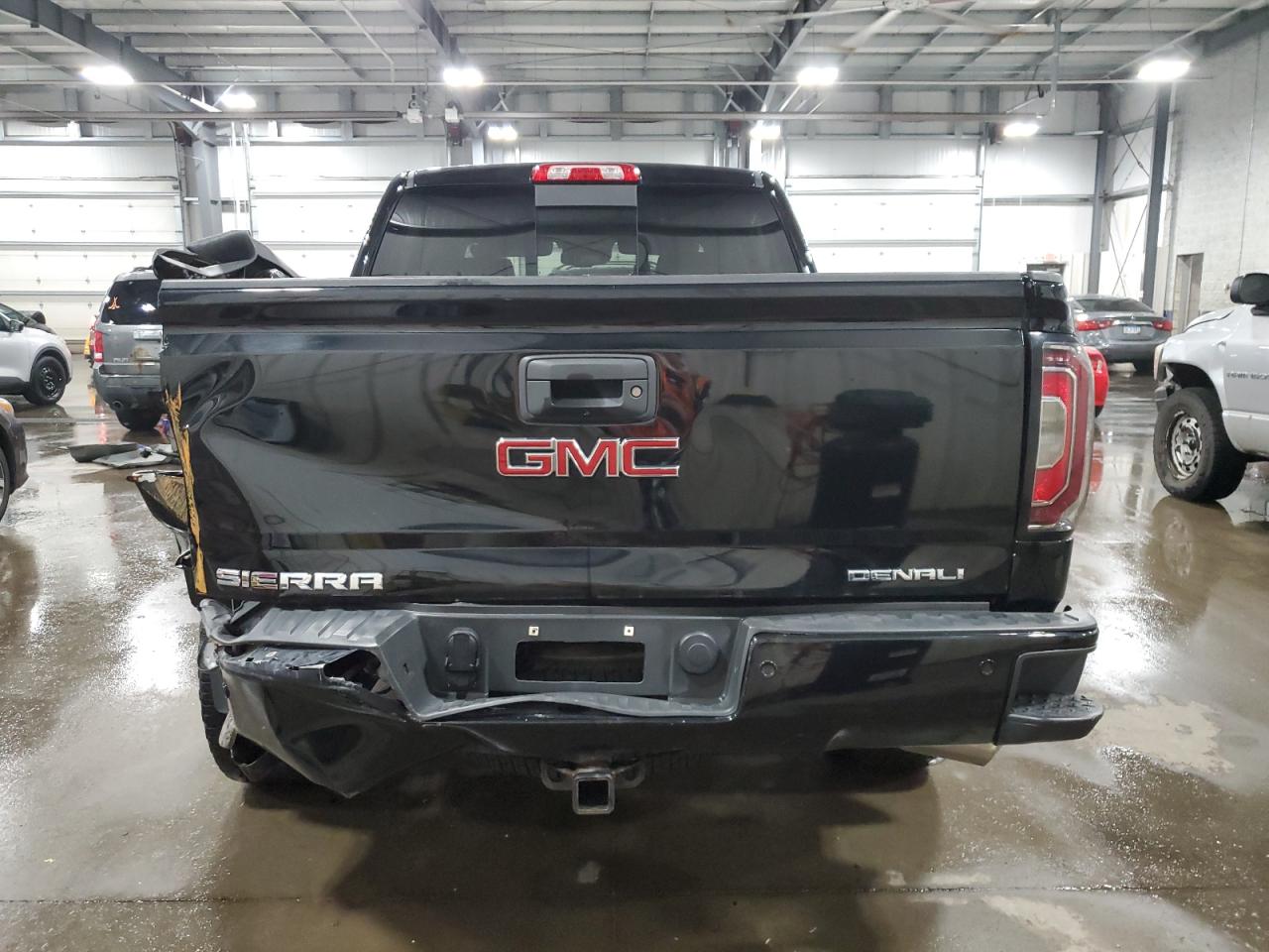 GMC Sierra K1500 Denali Image 4