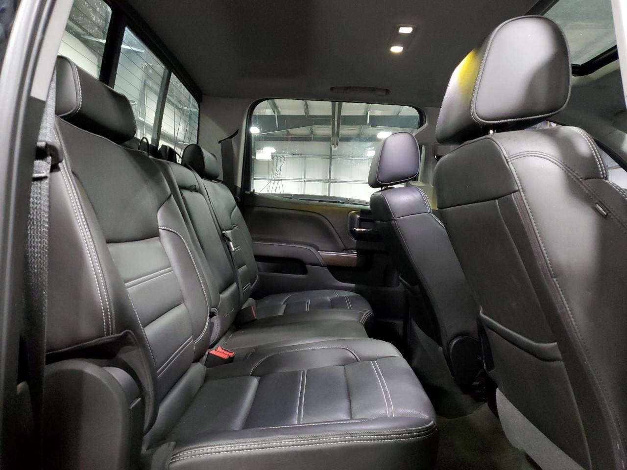 GMC Sierra K1500 Denali Image 8