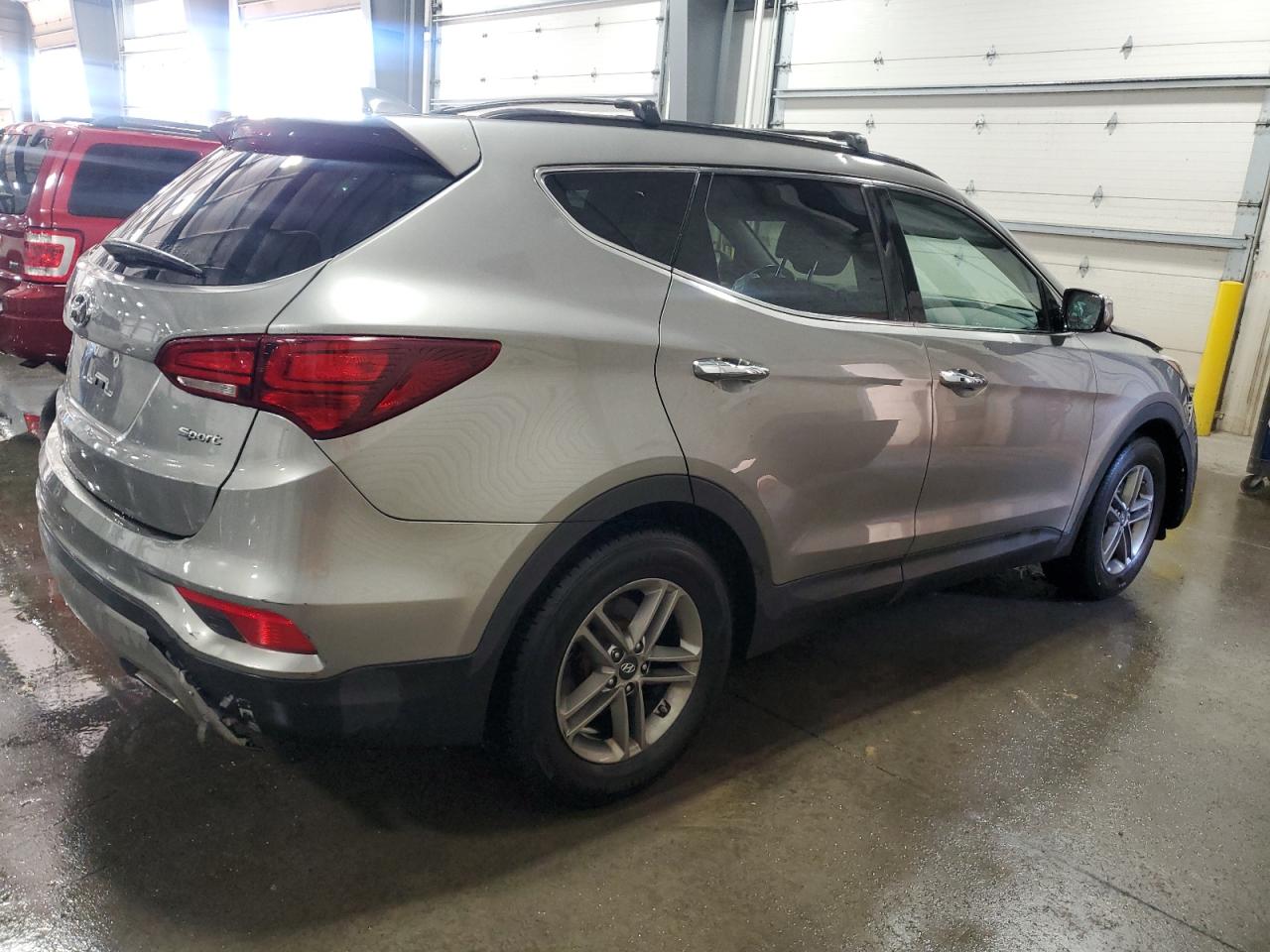 Hyundai SANTA FE Image 10