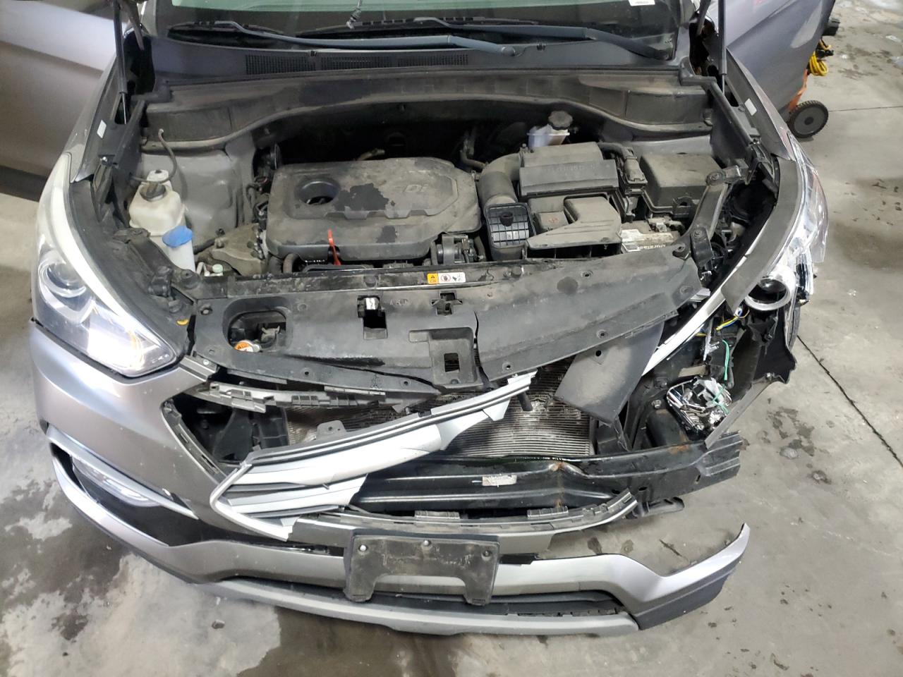 Hyundai SANTA FE Image 5