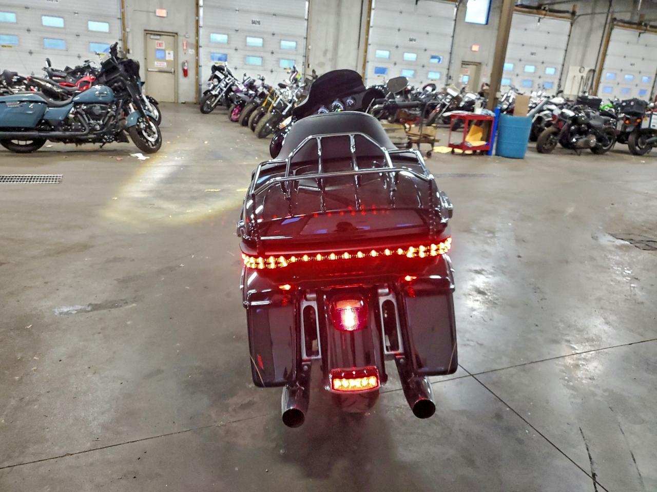 Harley-Davidson Fl Shrine Ultra Limited Image 5