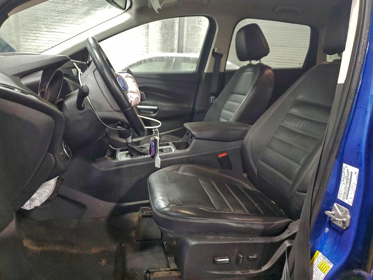 Ford Escape Titanium Image 13