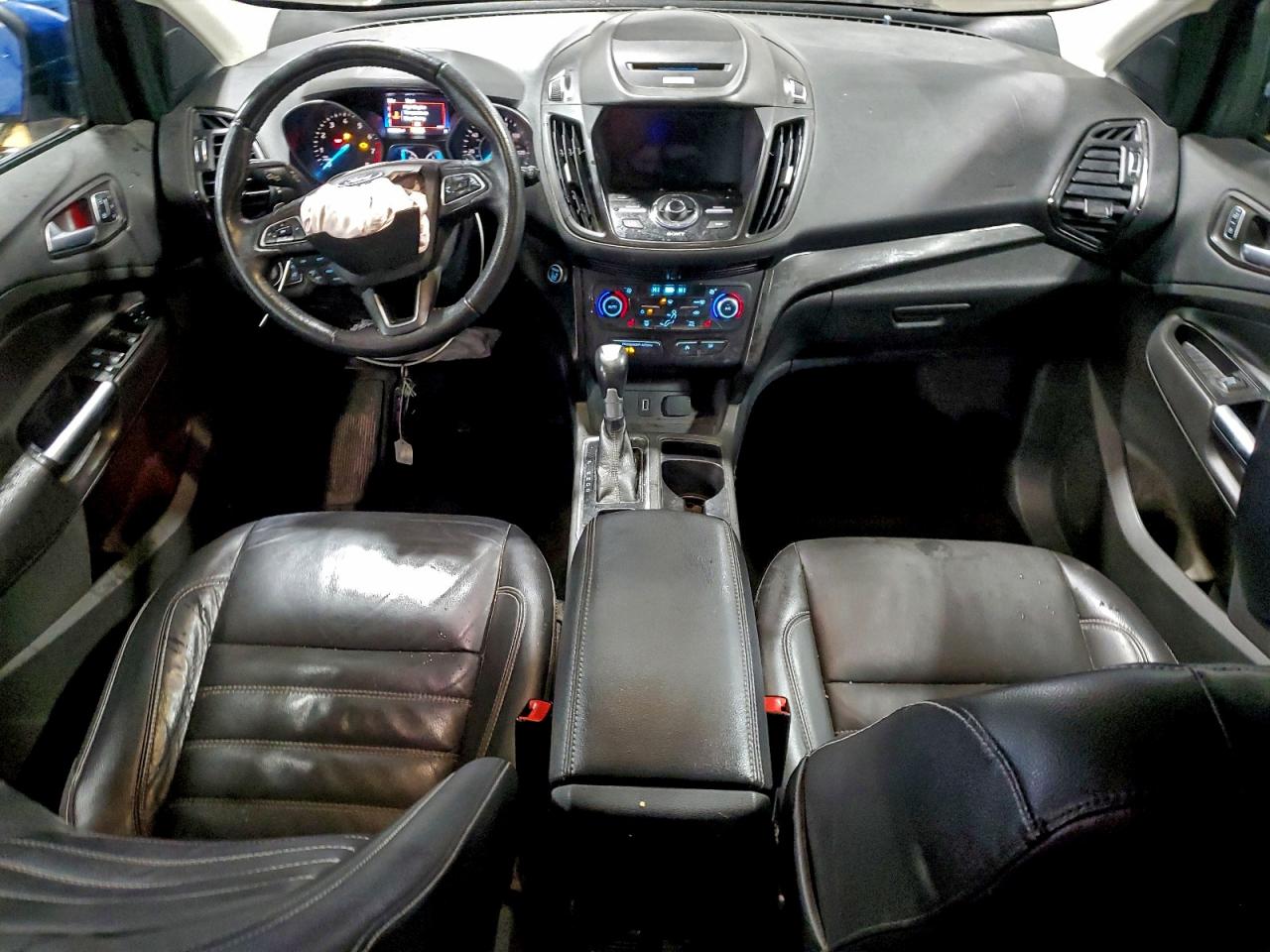 Ford Escape Titanium Image 8