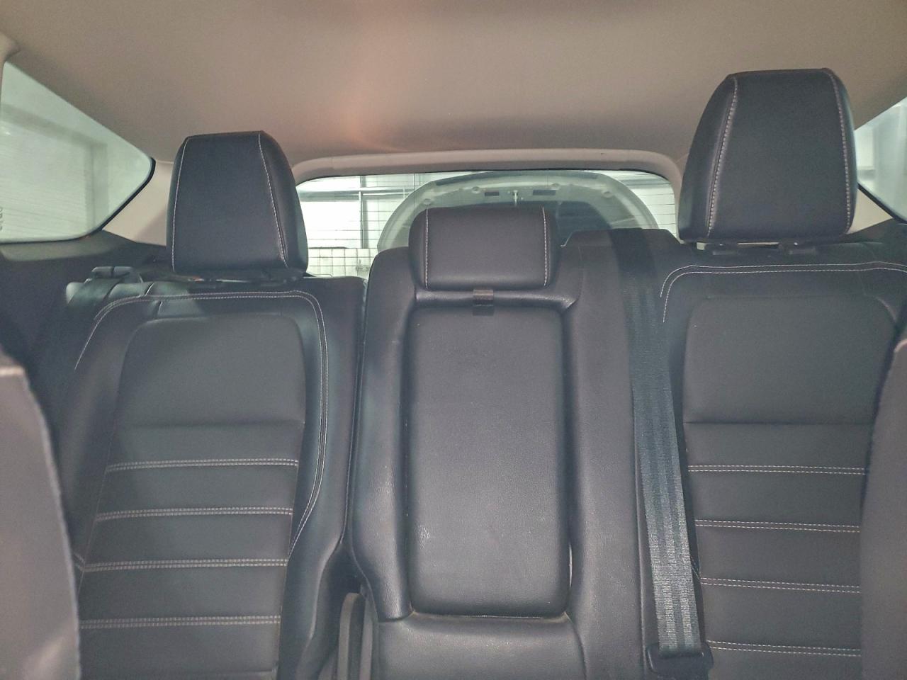 Ford Escape Titanium Image 9