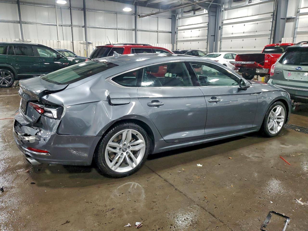 Audi A5 Premium Plus Image 2