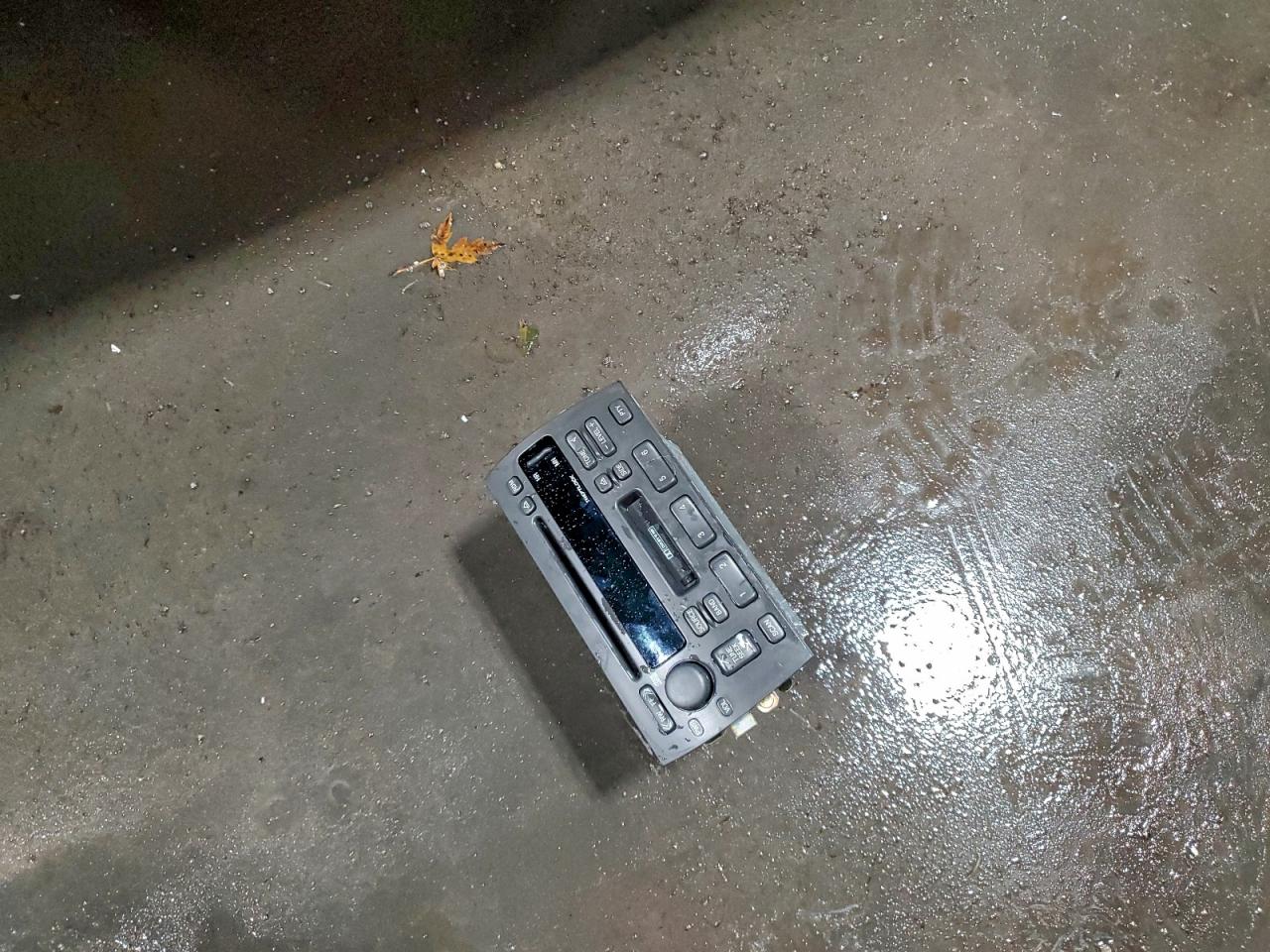 Cadillac DeVille Image 11