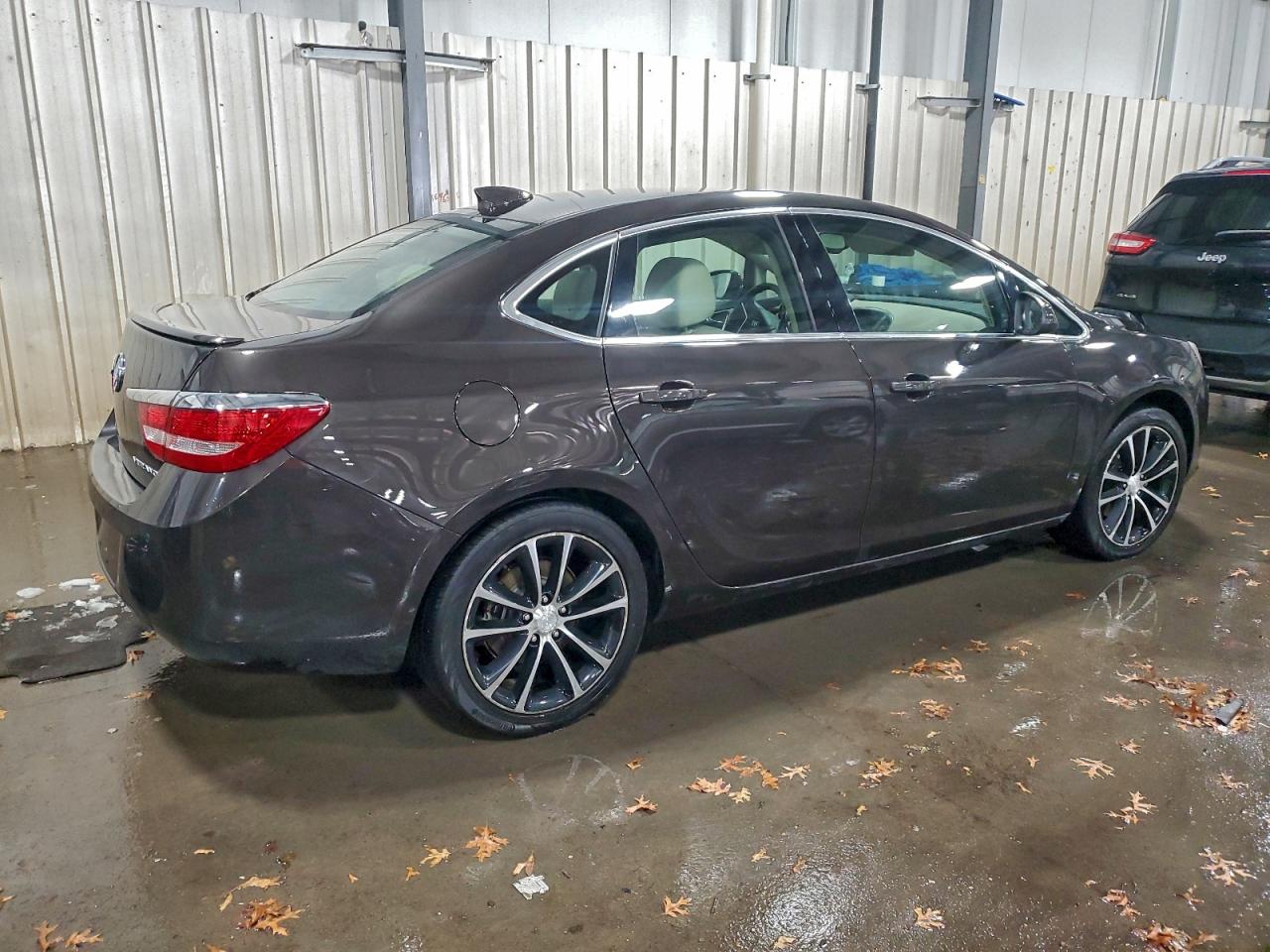 Buick Verano Sport Touring Image 4