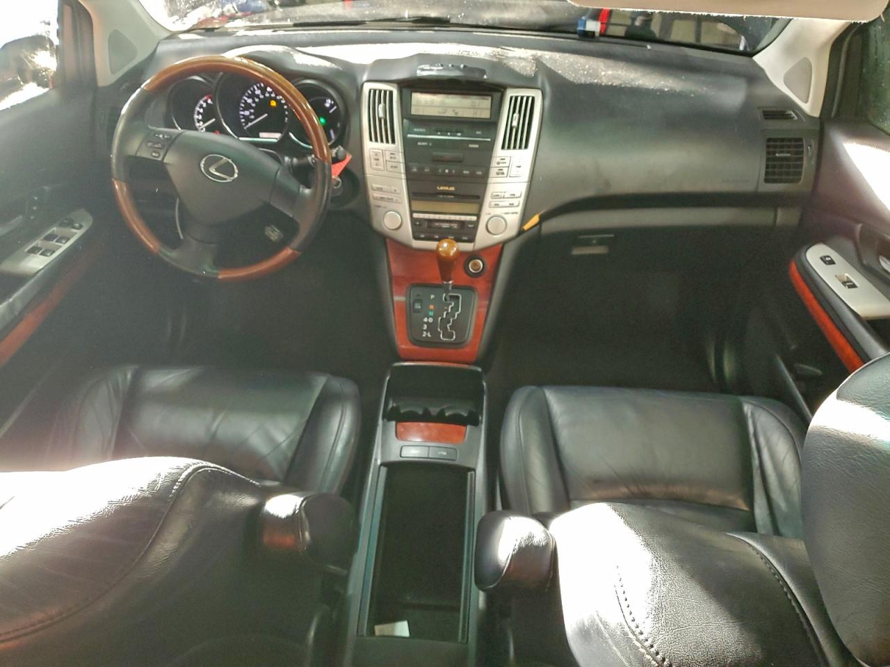 Lexus RX 330 Image 8