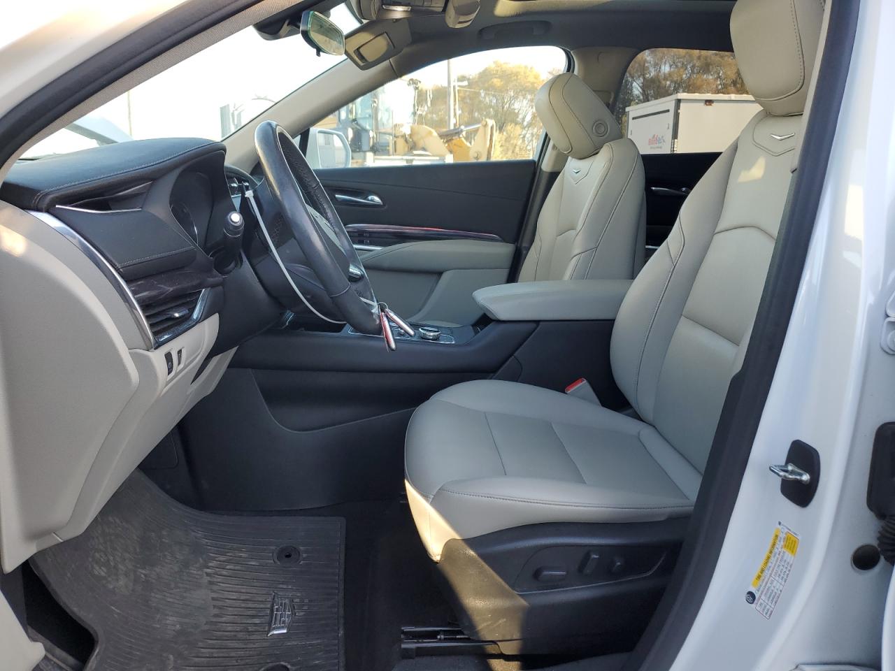 Cadillac XT4 Luxury Image 6