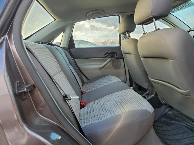 Ford Focus Zx4 Image 11
