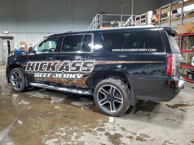 GMC Yukon Denali Image 10