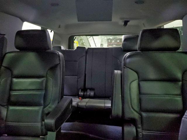 GMC Yukon Denali Image 2