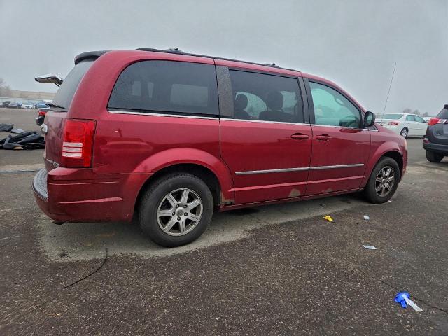 Chrysler Minivan Touring Plus Image 5