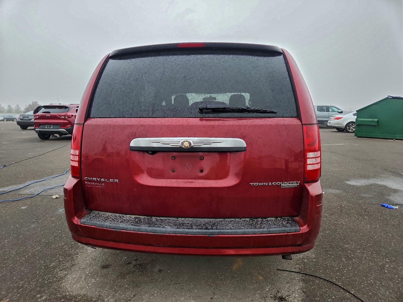Chrysler Minivan Touring Plus Image 12