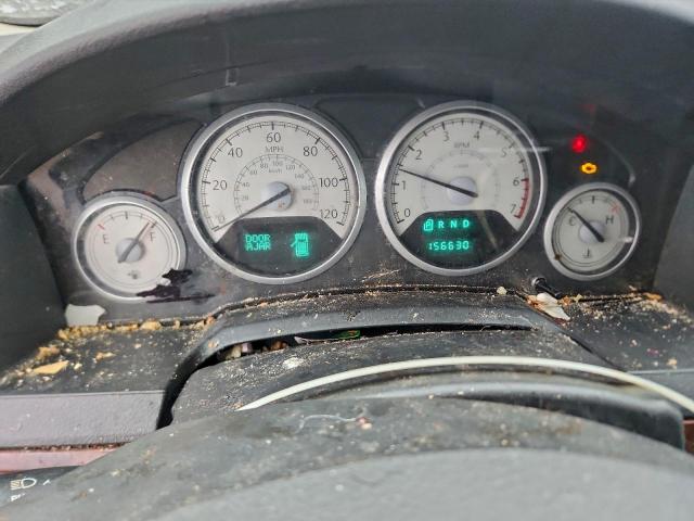 Chrysler Minivan Touring Plus Image 11