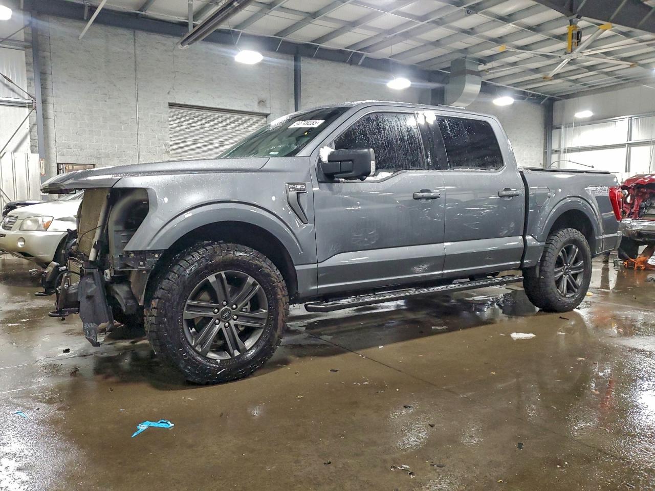 Ford F-150 Supercrew Image 1
