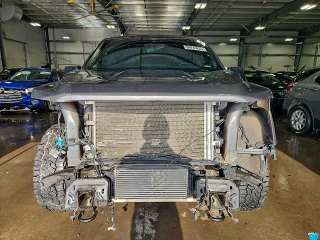 Ford F-150 Supercrew Image 6