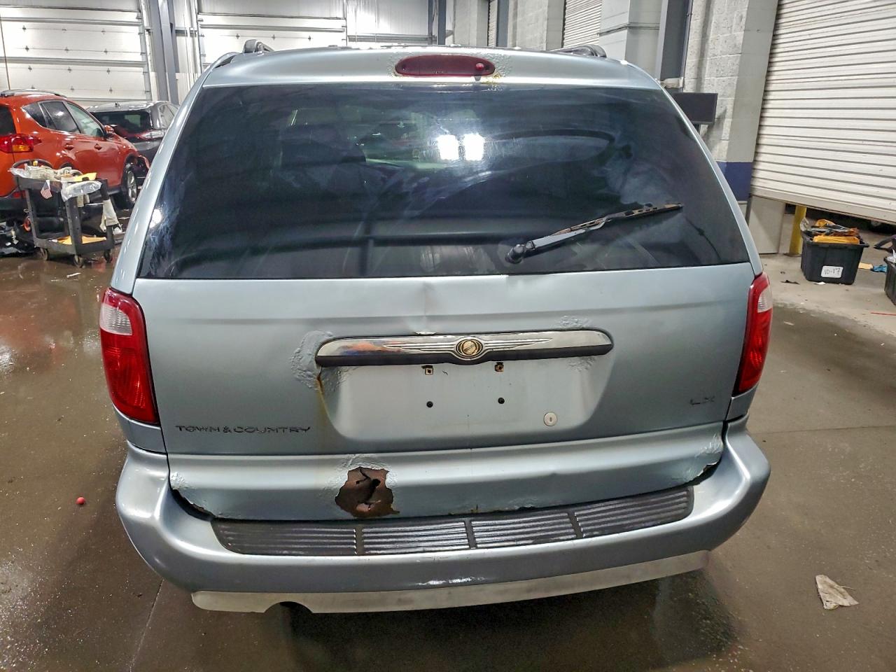 Chrysler Minivan Lx Image 13