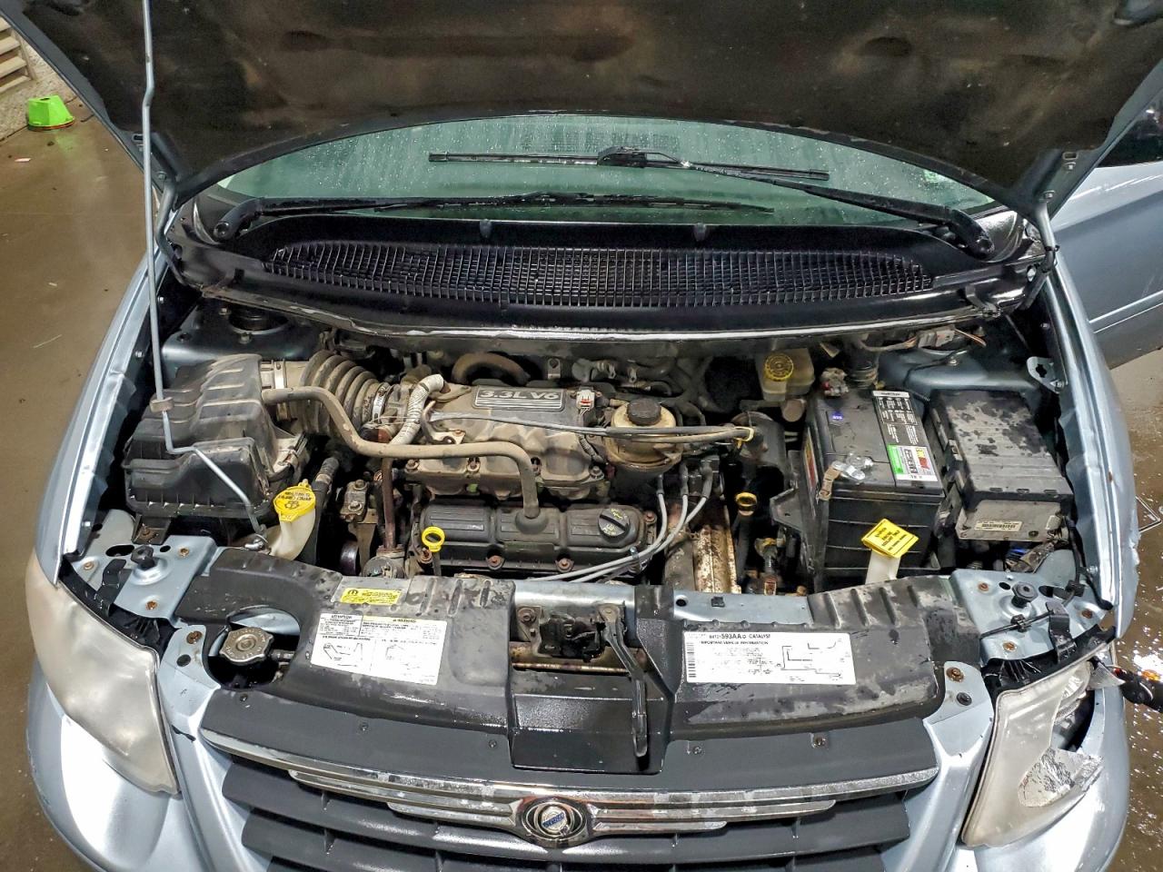 Chrysler Minivan Lx Image 11