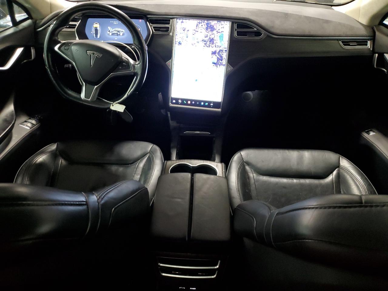 Tesla Model S Image 6