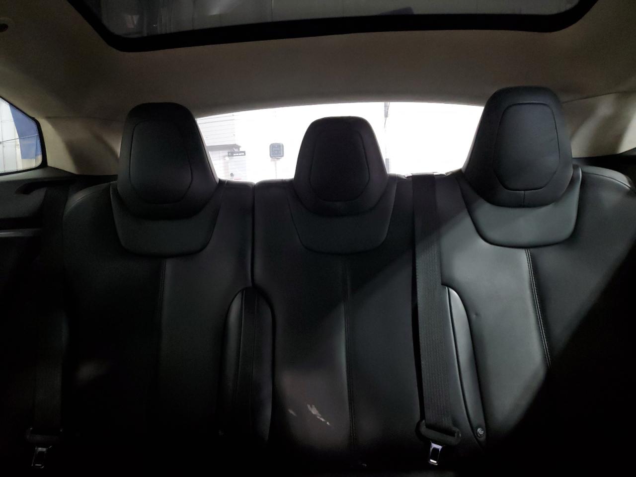 Tesla Model S Image 13