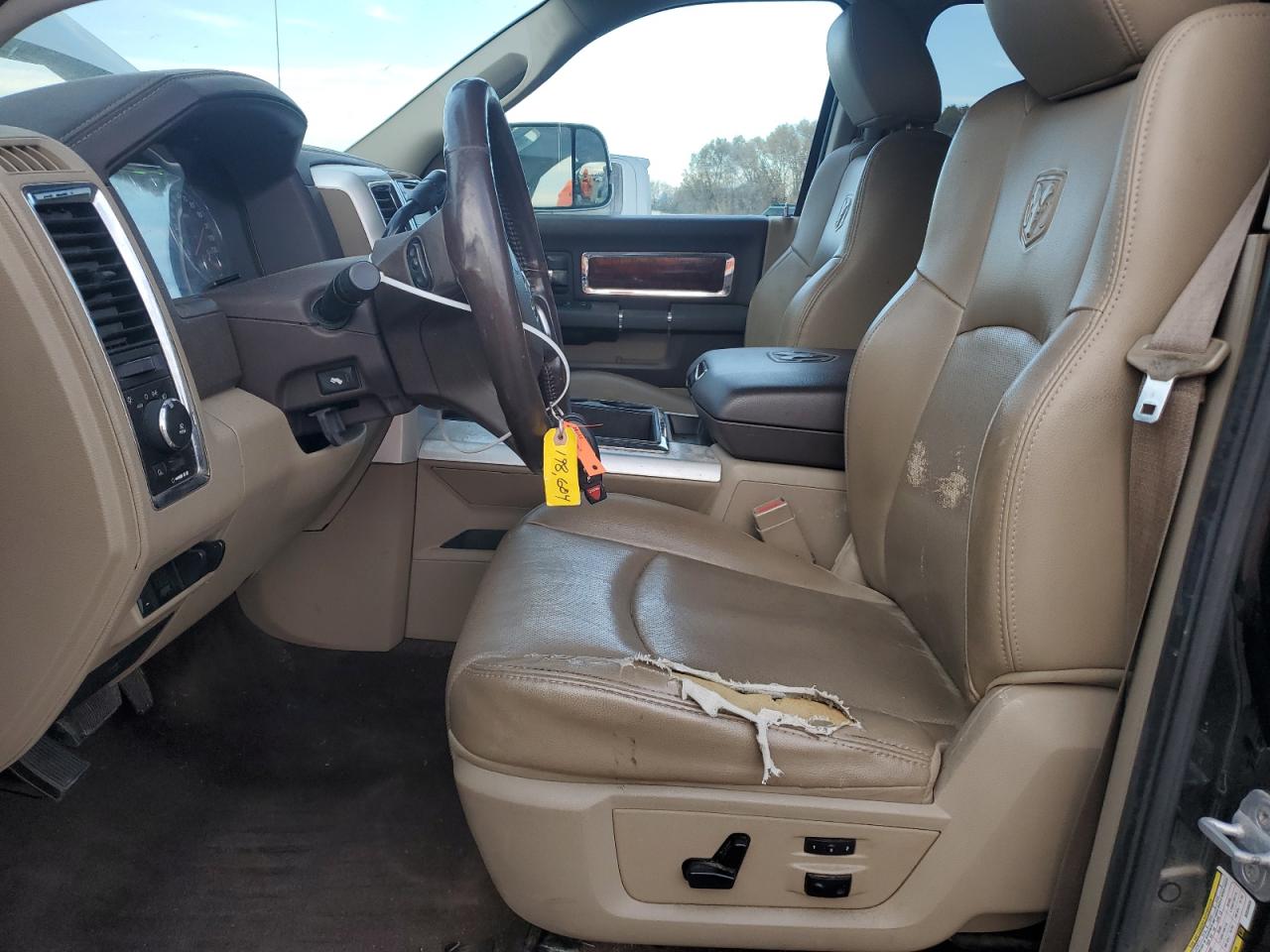 Dodge Ram 2500 Image 9