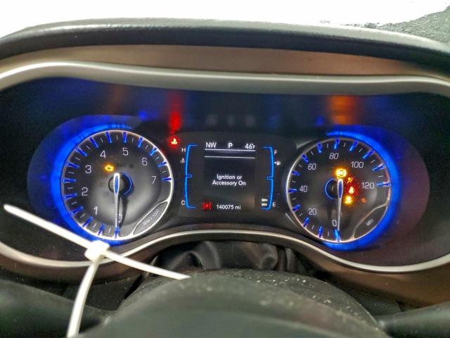 Chrysler Pacifica Touring L Image 13