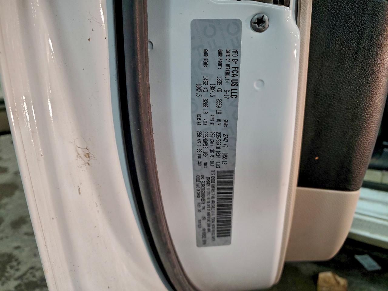 Chrysler Pacifica Touring L Image 7