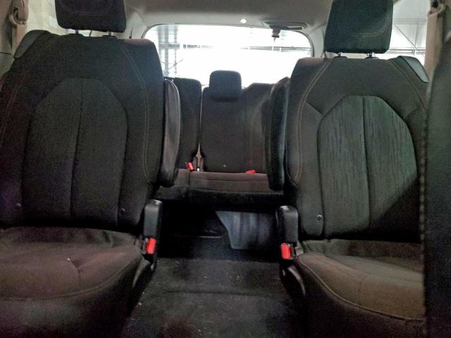 Chrysler Pacifica Touring Image 10