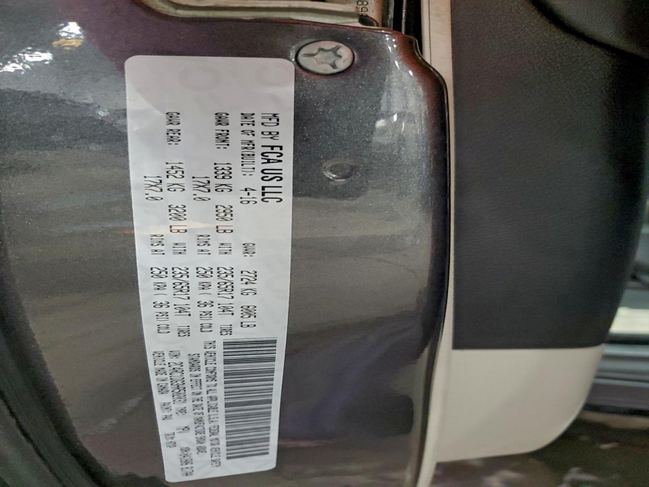 Chrysler Pacifica Touring Image 7