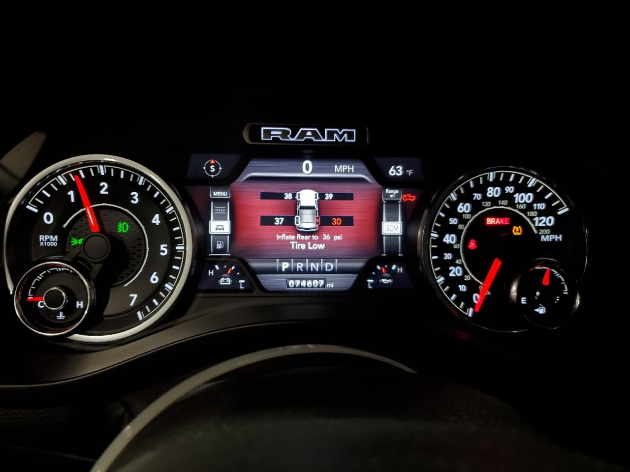 Ram 1500 Laramie Image 10