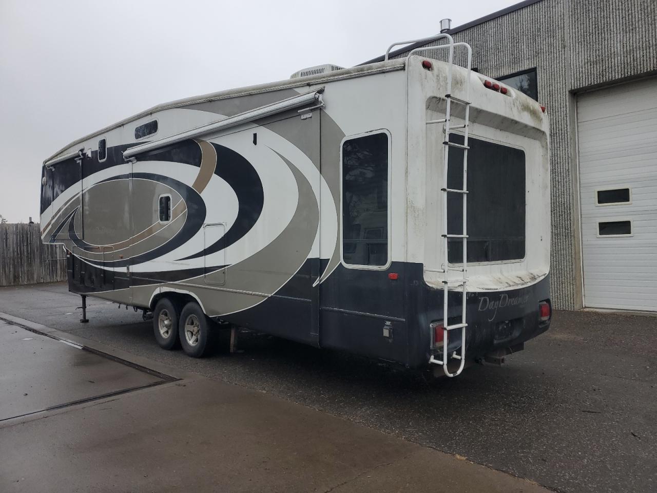 Forest River 5th Wheel Image 10