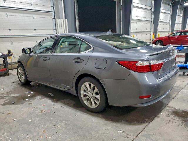 Lexus Es 300h Image 10