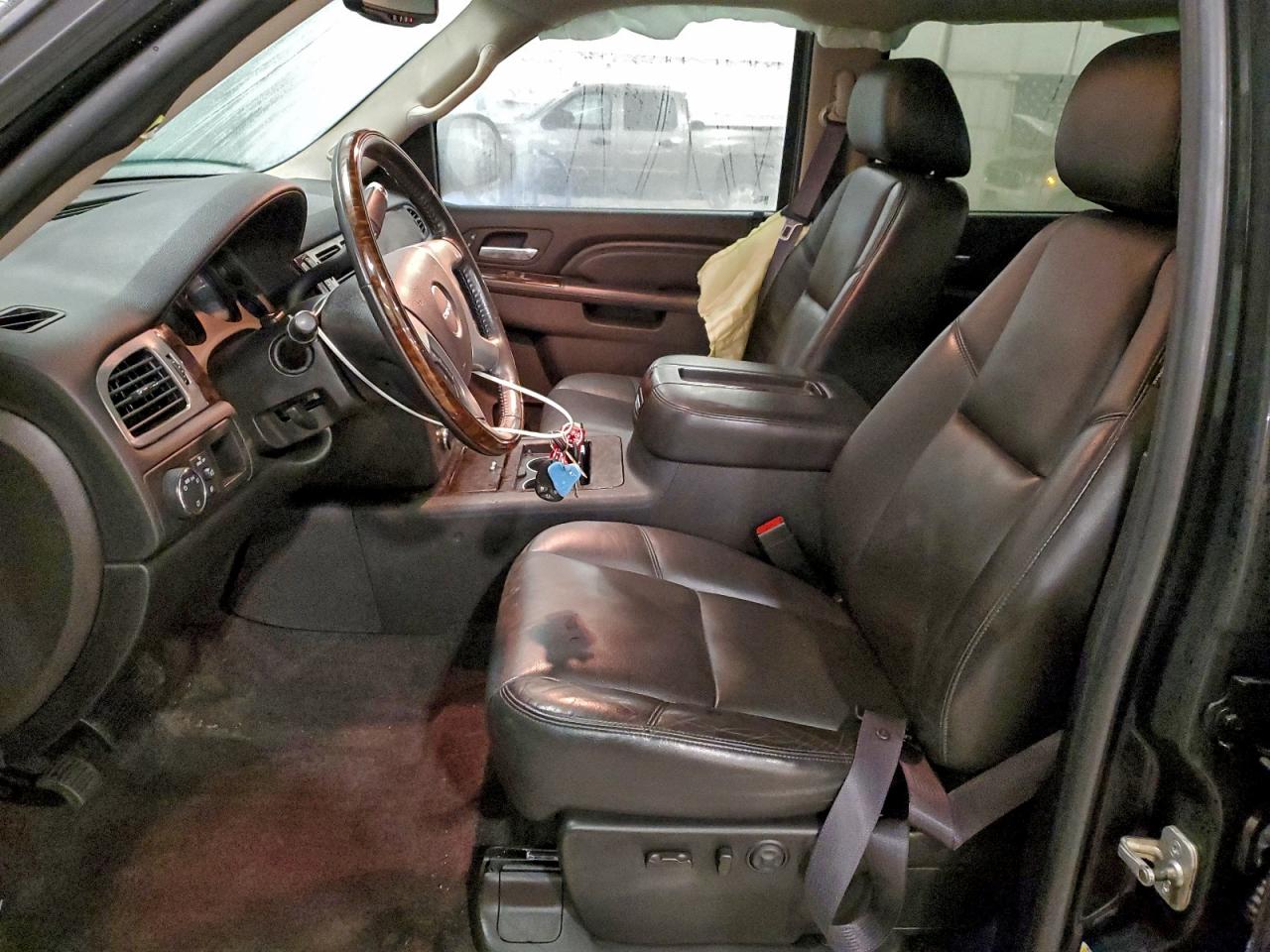 GMC Sierra K1500 Denali Image 11