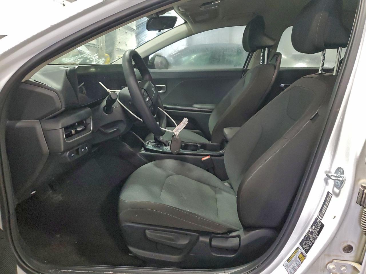 Kia K4 Lx Lx Image 8