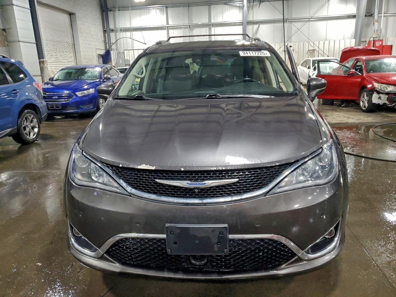 Chrysler Pacifica Touring L Plus Image 5